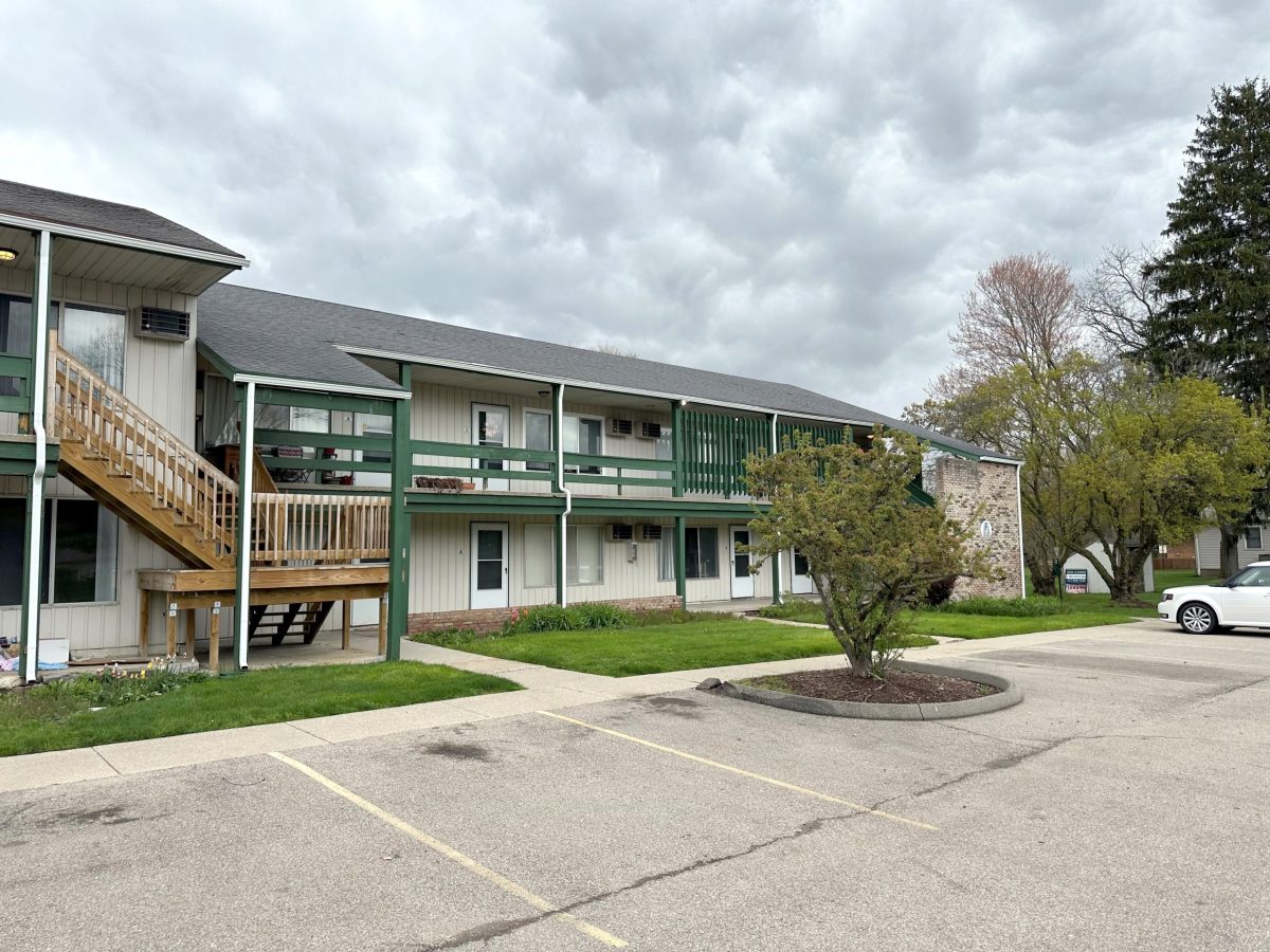 Pine Lake Apartments PROPERTY ORGANIZATION