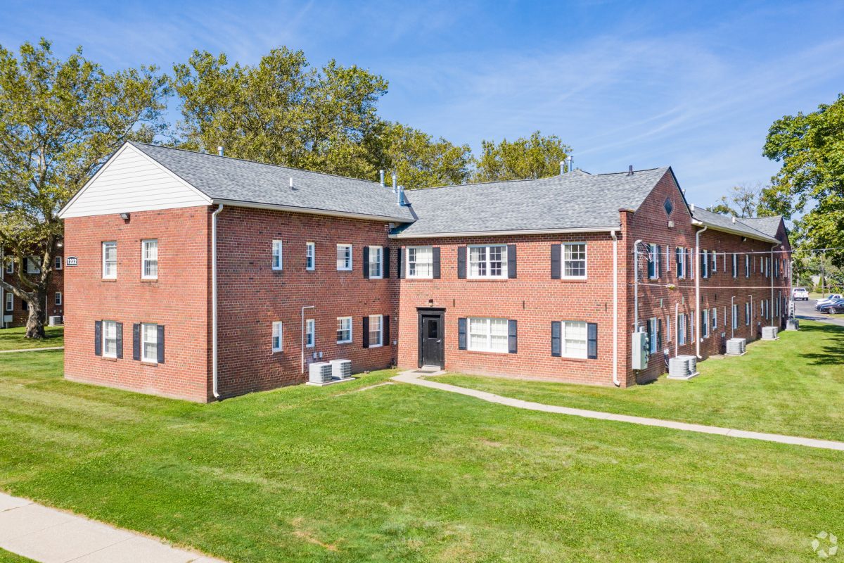 Larchmont Estates PROPERTY ORGANIZATION